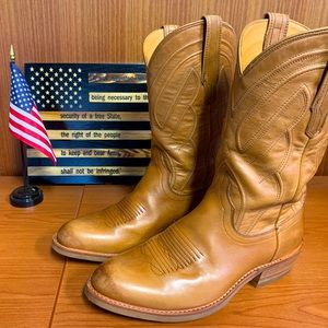 Tecovas size 9 men’s boots.